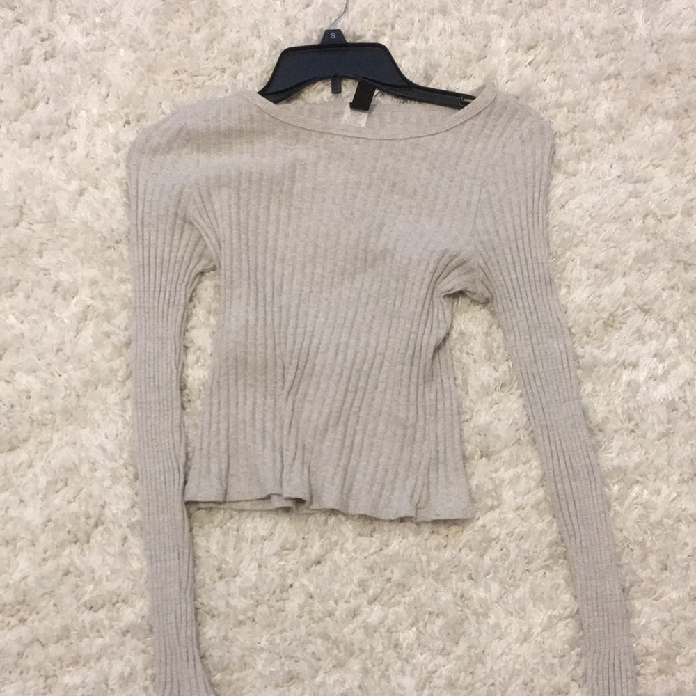 Long sleeve fitted top